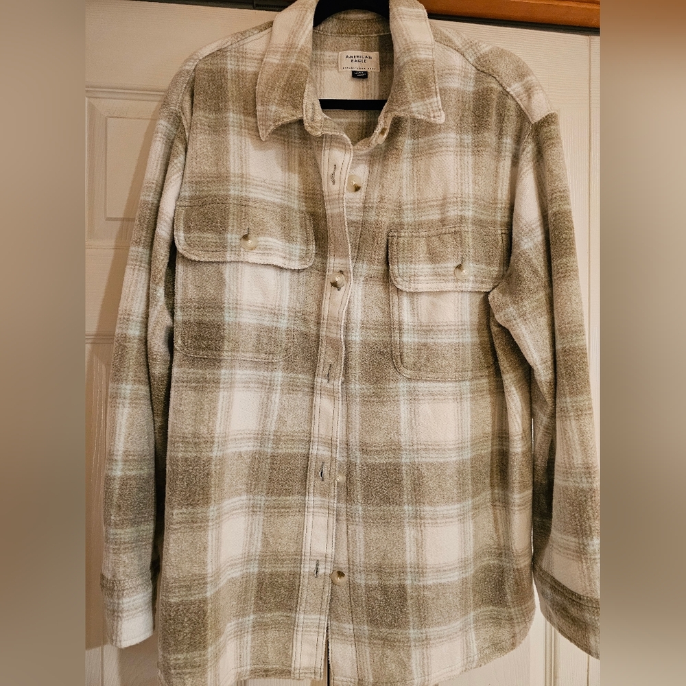 American Eagle Soft Oversized Flannel Size L